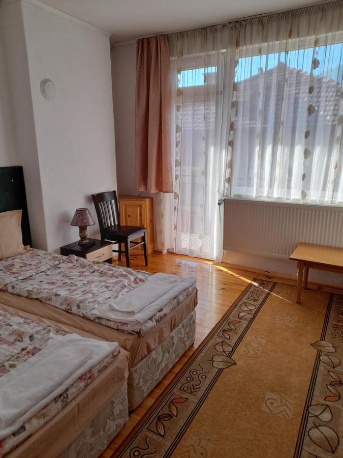 Yana Guest House Dobriniste Kültér fotó